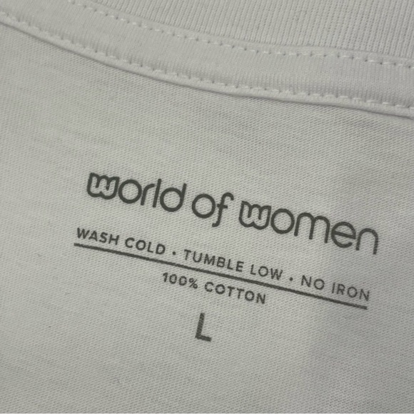 World of Women WOW T-shirt White Large 100% Cotton. Exclusive. - Picture 5 of 6